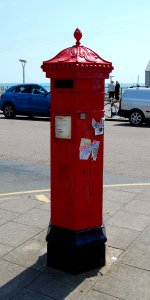 Penfold Pillar Box at Madeira Drive, Brighton (May 2018)