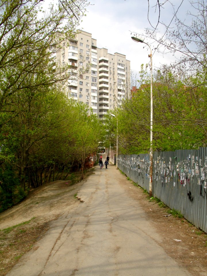 Passageway at Ryabinin arroyo-1