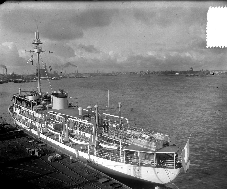 Overdracht opnemingsvaartuig Hr. Ms. Snellius aan Koninklijke Marine, Bestanddeelnr 904-9573