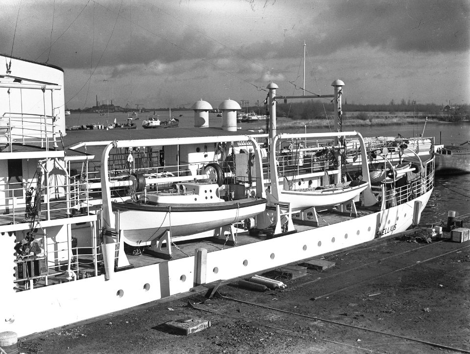 Overdracht opnemingsvaartuig Hr. Ms. Snellius aan Koninklijke Marine, Bestanddeelnr 904-9576