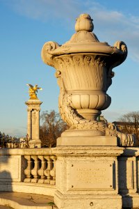 Pont Alexandre III detail plaque