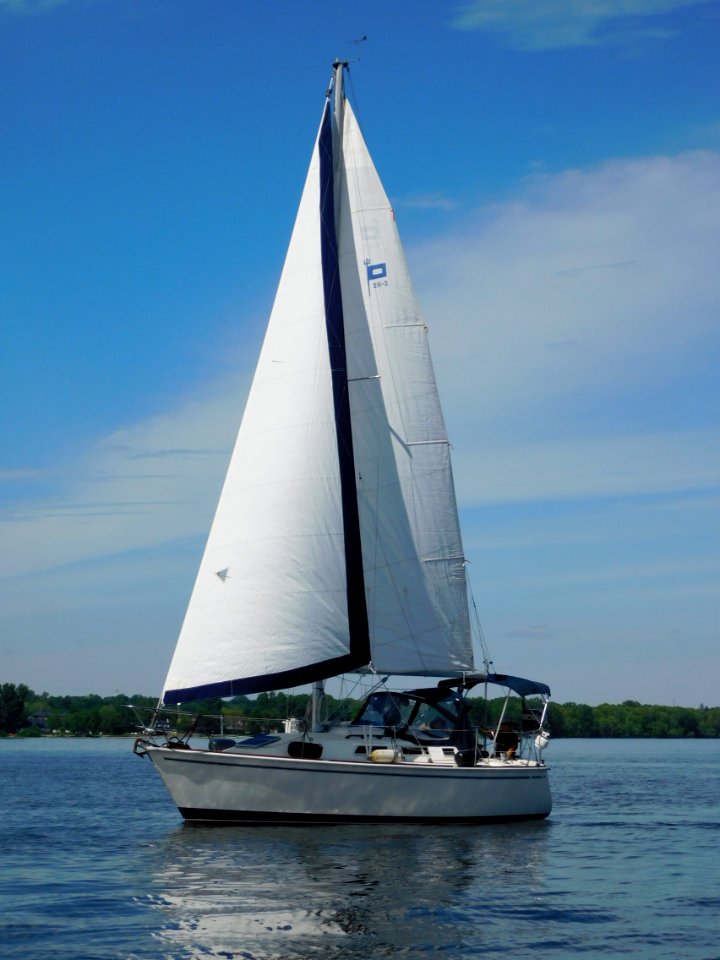 Pearson 28-2 sailboat Keeling Time 1383