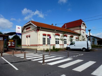 Poix-Terron (Ardennes) gare, l'entrée