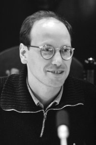 Portret van de PVDA wethouder van financiën van Amsterdam Walter Etty, Bestanddeelnr 931-6437