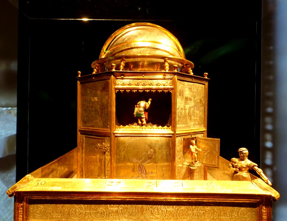 Planetary Clock by Philipp Imser with Gerhard Emmoser, German, c. 1554-1561, gilt and silvered copper, brass, iron, view 3 - Metropolitan Museum of Art - New York City - DSC06875