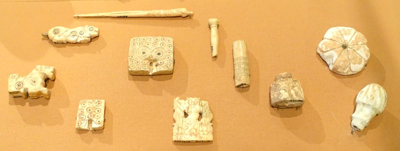 Pins and pin heads made of bone and faience - Surkh Dum-i-Luri site, Iran, c. 800-650 BC - Oriental Institute Museum, University of Chicago - DSC07966