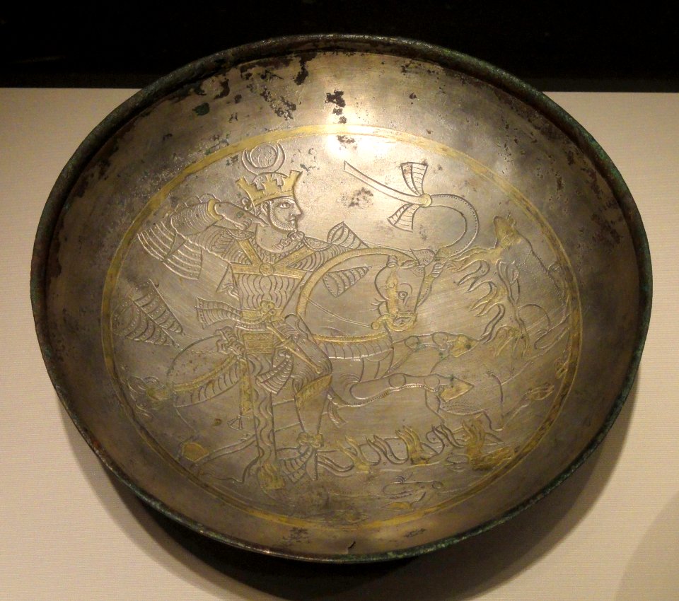 Plate, Iran, Sasanian period, 7th century AD, silver and gilt - Arthur M. Sackler Gallery - DSC05802