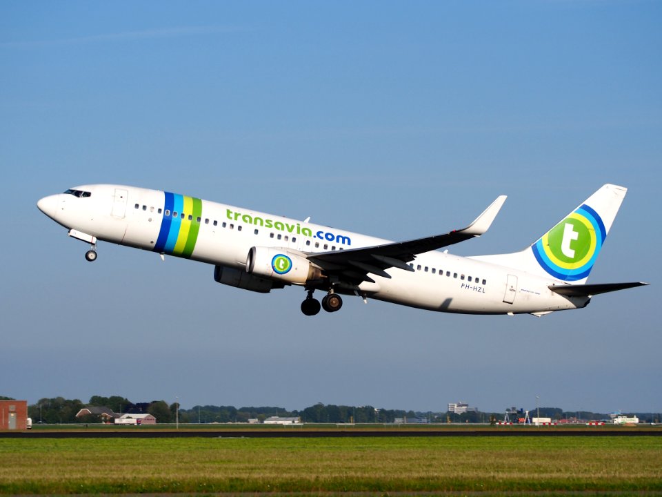 PH-HZL Transavia Boeing 737-8K2(WL), takeoff from Schiphol (AMS - EHAM), The Netherlands, 16may2014, pic-2