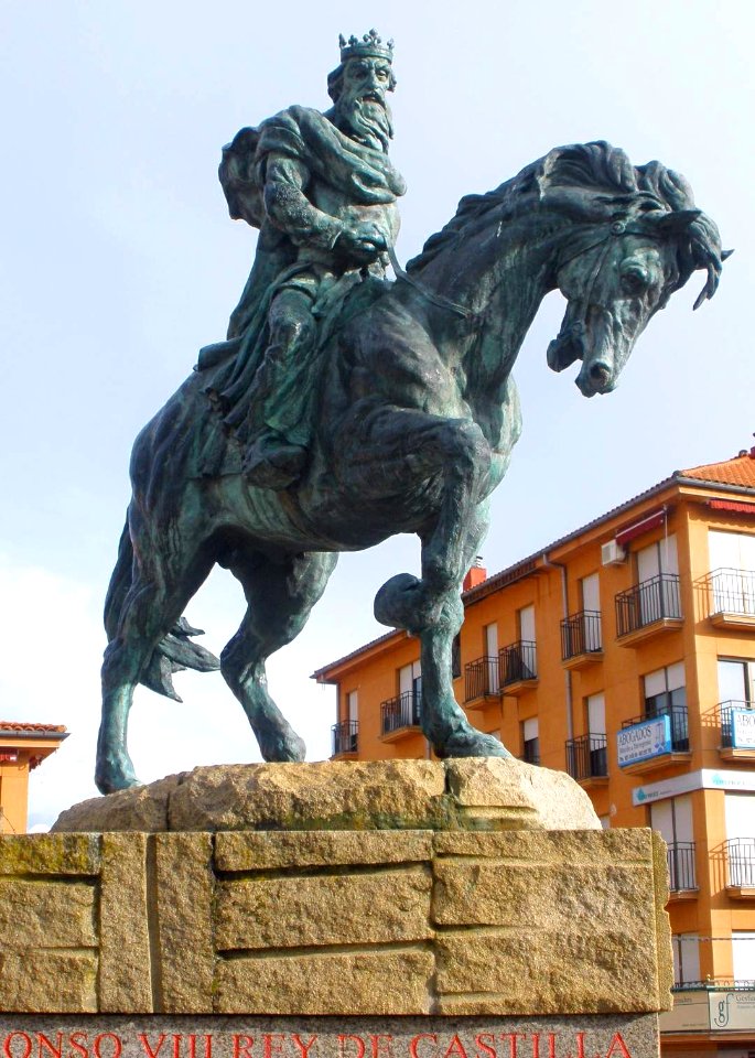 Plasencia - Monumento a Alfonso VIII 1