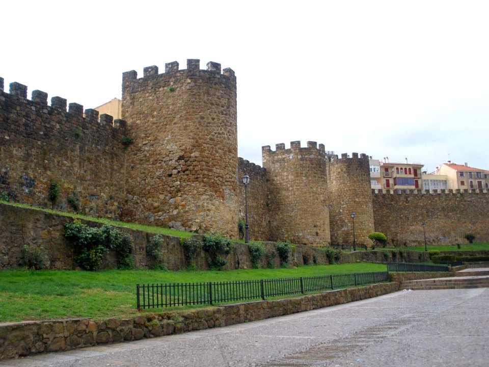 Plasencia - murallas 1