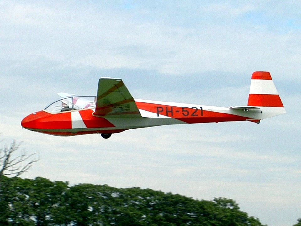 PH-521 Schleicher ASK-13 pic3