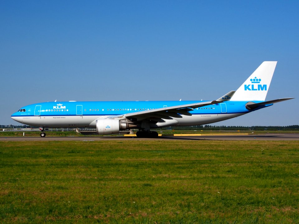 PH-AOD KLM Royal Dutch Airlines Airbus A330-203 - cn 738 taxiing 21july2013 pic-006