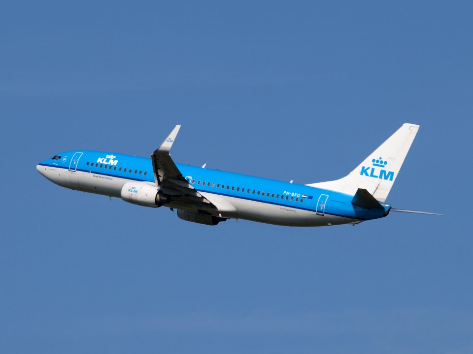 PH-BXG KLM Royal Dutch Airlines Boeing 737-8K2(WL) - cn 30357 pic3
