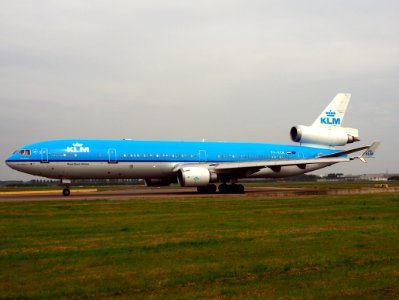 PH-KCA KLM Royal Dutch Airlines McDonnell Douglas MD-11 - cn 48555 taxiing 13july2013 pic1