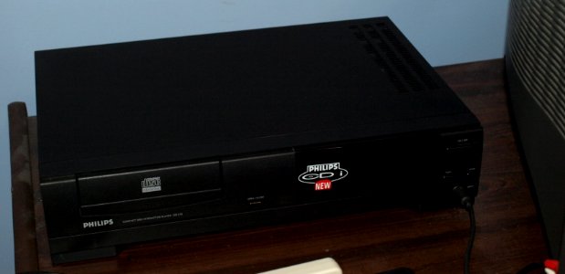 Philips CD-i 210 45 photo