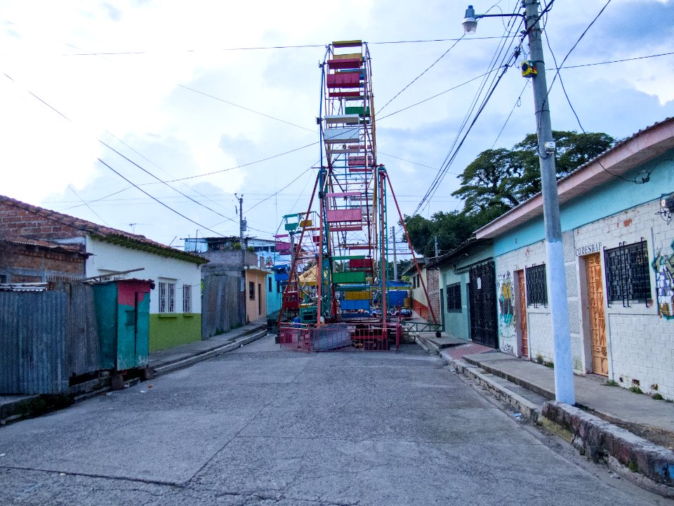 Rueda Ferris en San Bartolome Perulapia Cuscatlan El Salvador