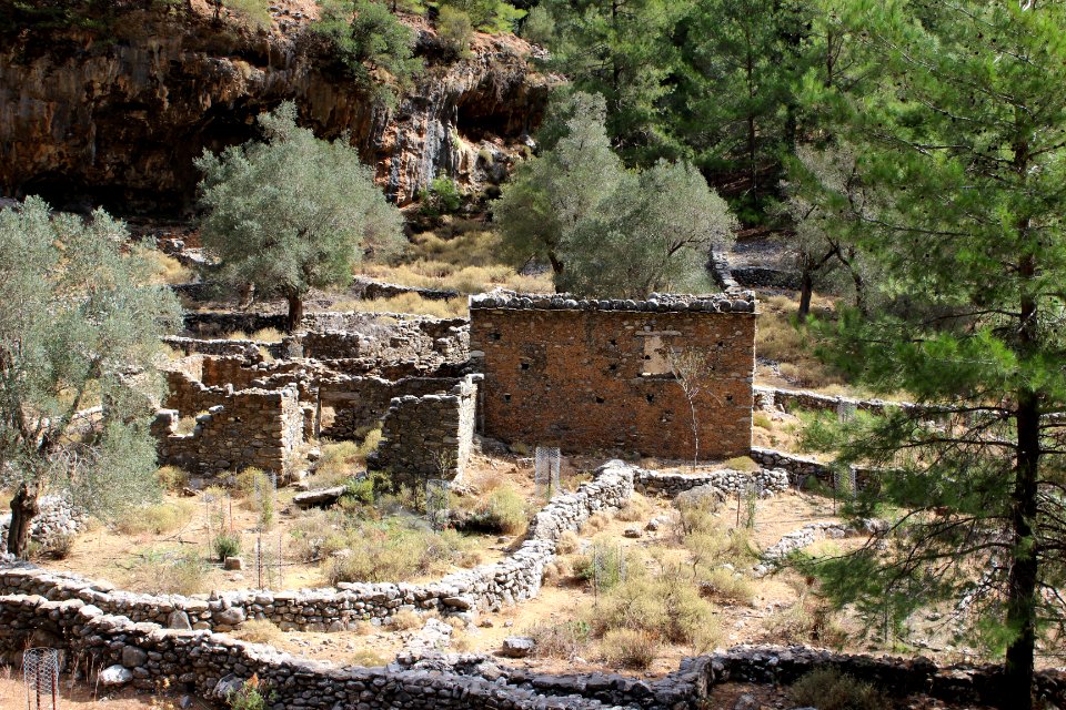 Ruins of Samaria village – 02