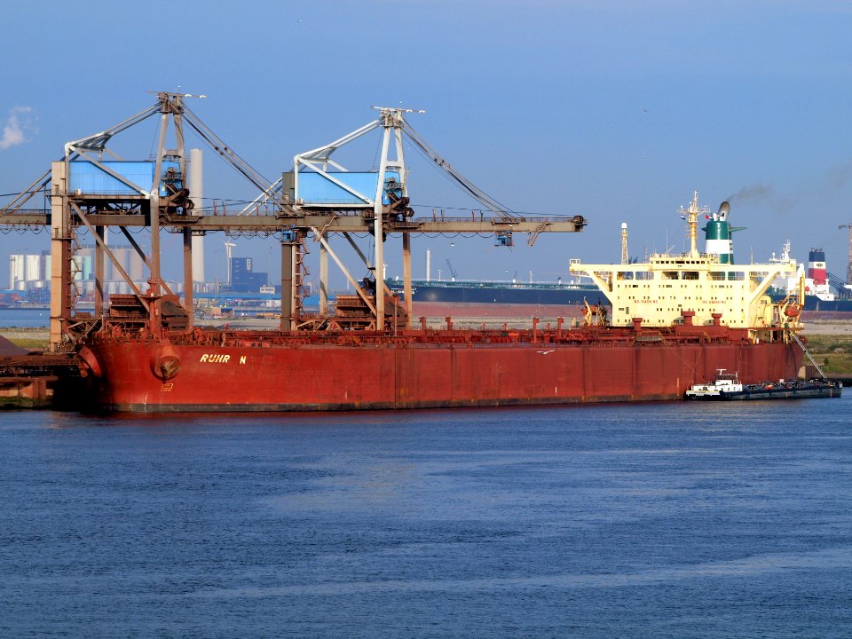 Ruhr N IMO 8410108 Pic3 05July2009, Port of Rotterdam
