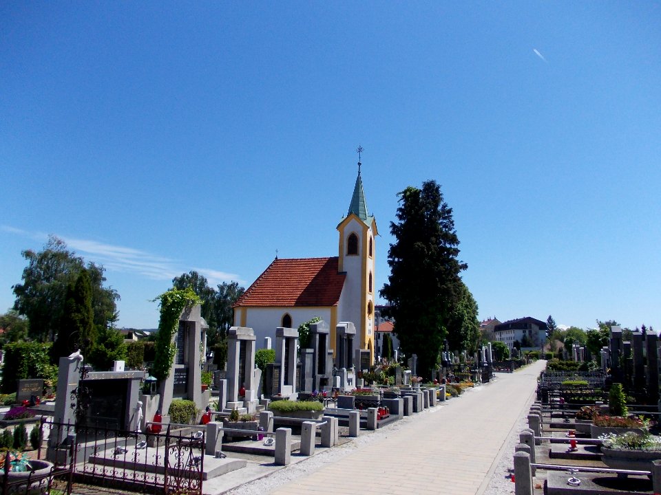Saint Mary of Help Chapel, Maribor 02