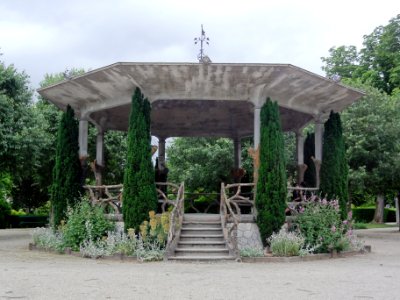 Saintes (Charente-Maritime) kiosque à musique