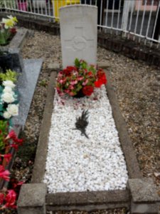Saint-Maclou-la-Brière (Seine-Mar.) pilote Stellin, tombe