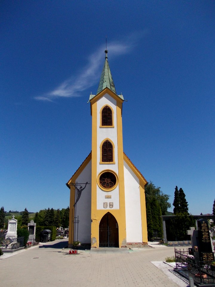 Saint Mary of Help Chapel, Maribor 03