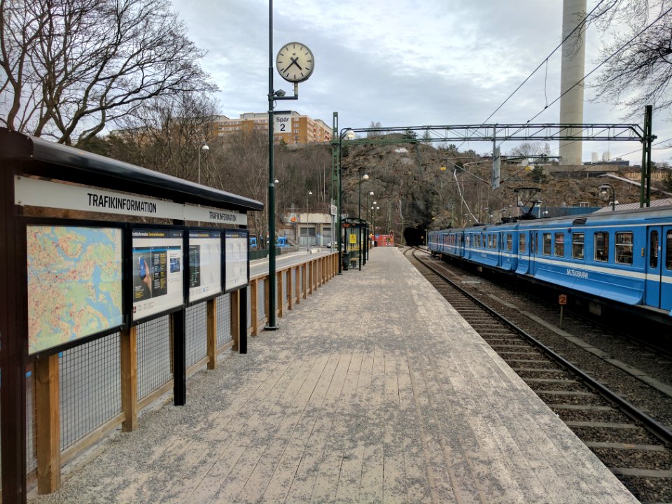 Saltsjöbanan - Henriksdal - 16 March 2017 03