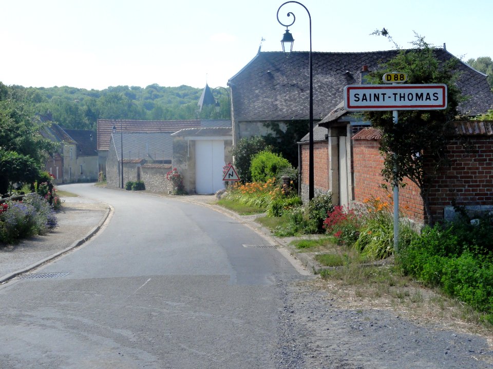 Saint-Thomas (Aisne) city limit sign
