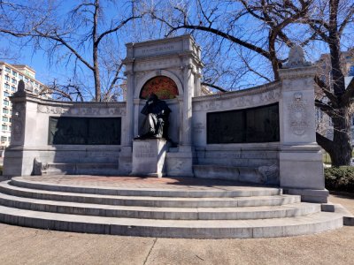Samuel Hahnemann Monument 2