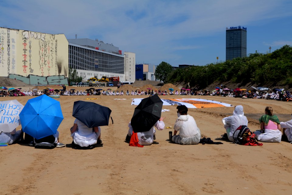 Sand im Getriebe protest A100 Treptower Park 2021-06-05 120