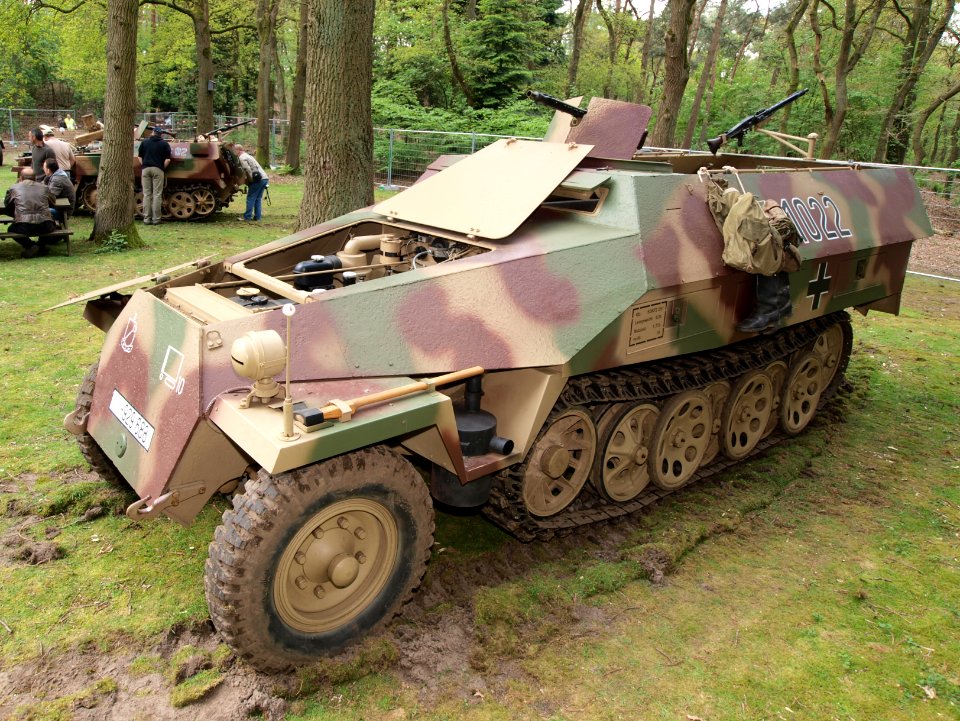 SdKfz 251 no1022 pic2