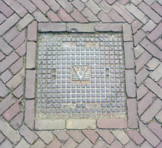 Schachtdeckel Schiermonnikoog 2