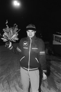 Schaatsmarathon in Amsterdam winnaar Emil Hopman na afloop, Bestanddeelnr 932-8382