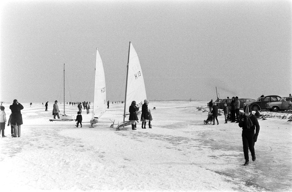Schaatsers en ijszeilers, Bestanddeelnr 924-3326