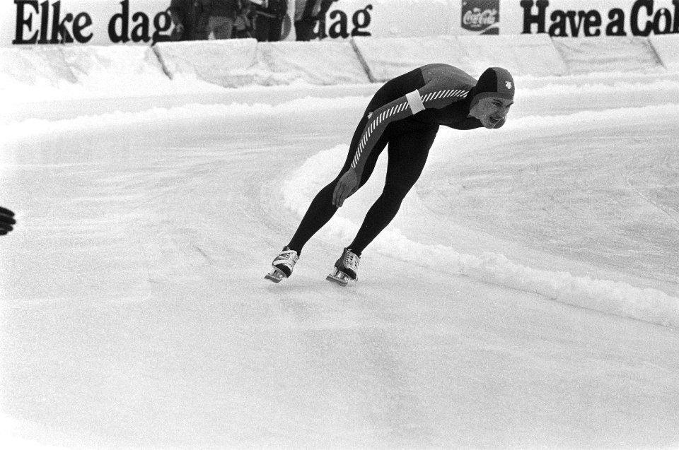 Schaatsinterland Nederland tegen Noorwegen in Groningen. Alie Boorsma in actie., Bestanddeelnr 931-8749