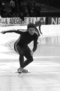 Schaatswedstrijden om de IJsselcup in Deventer Sprinter Ron Ket gaat van start , Bestanddeelnr 931-1643