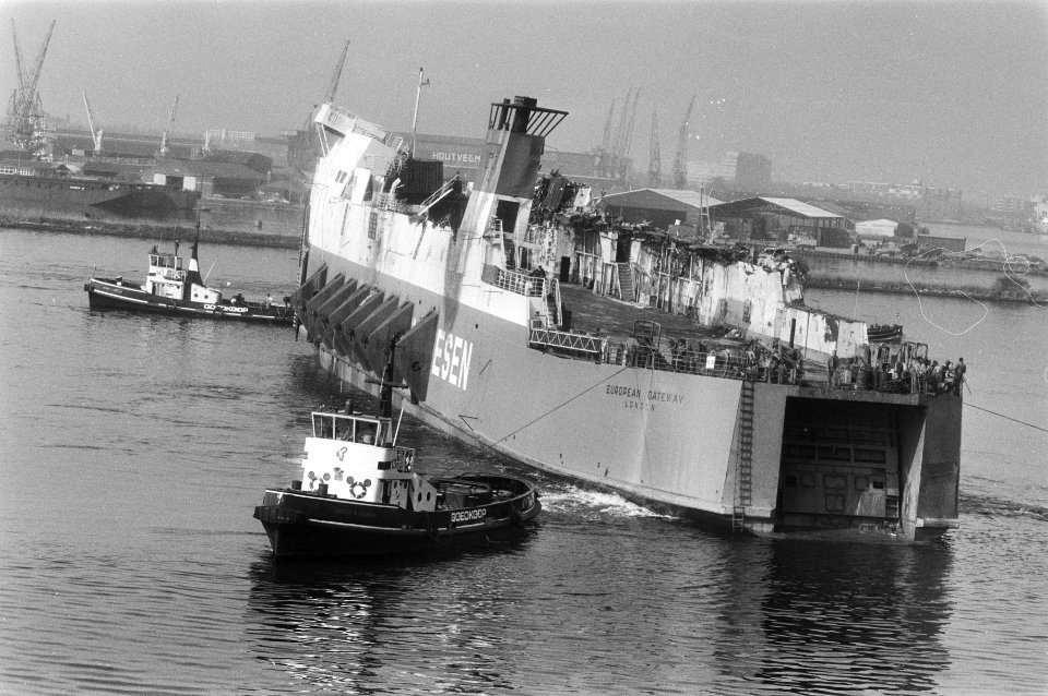 Scheepsbouw, vrachtschepen, scheepsongevallen, sleepboten, Bestanddeelnr 932-5707