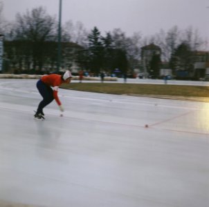 Schaatswedstrijden tijdens de Olympische Winterspelen in Grenoble. Ans Schut in , Bestanddeelnr 254-8027