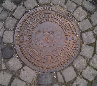 Schachtdeckel Rheinland-Pfalz in-Mayen 20110608