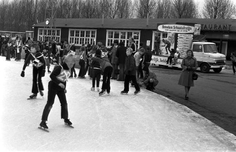 Schaatswedstrijden voor basisonderwijs op Jaap Edenbaan, Bestanddeelnr 926-1491