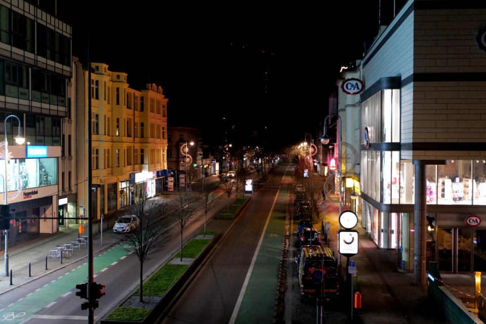 Schloßstraße Berlin-Steglitz from Joachim-Tiburtius-Brücke at night 2021-01-07 10