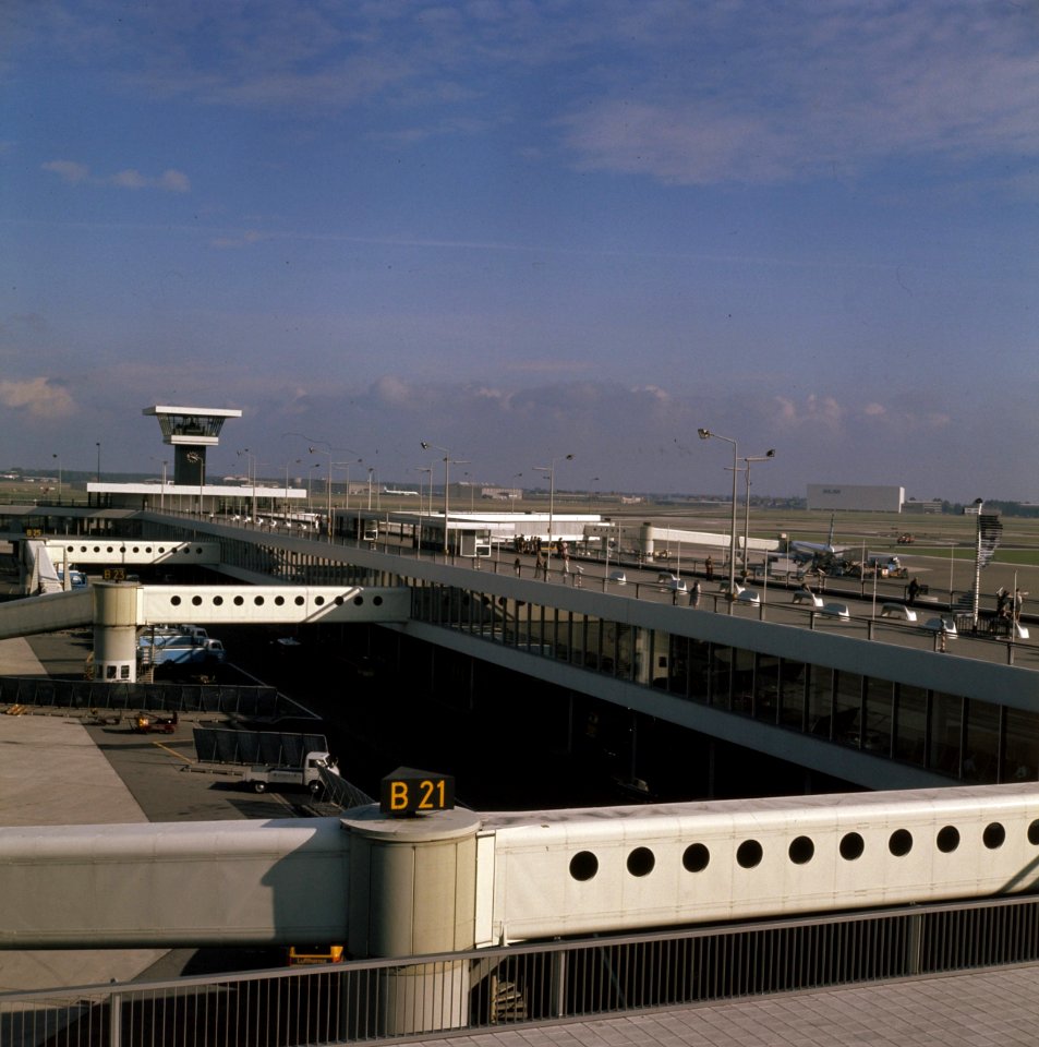 Schiphol, Bestanddeelnr 254-8948