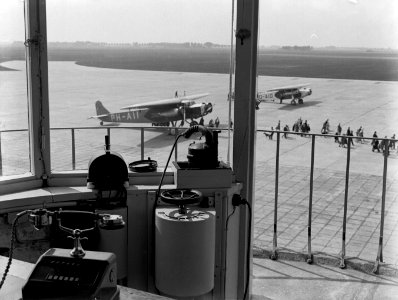 Schiphol vanuit de starttoren, Bestanddeelnr 189-0511