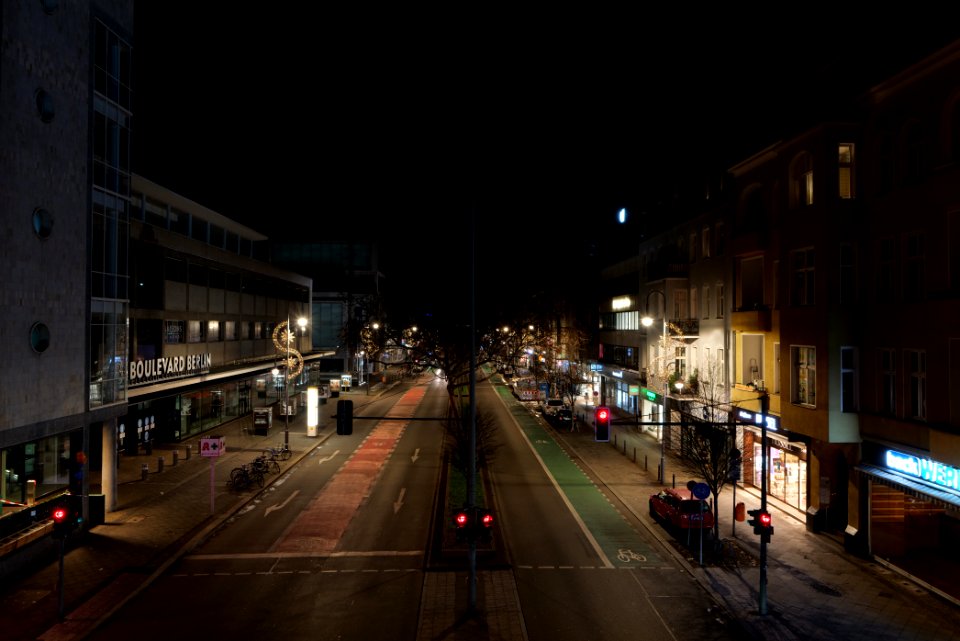 Schloßstraße Berlin-Steglitz from Joachim-Tiburtius-Brücke at night 2021-01-07 03