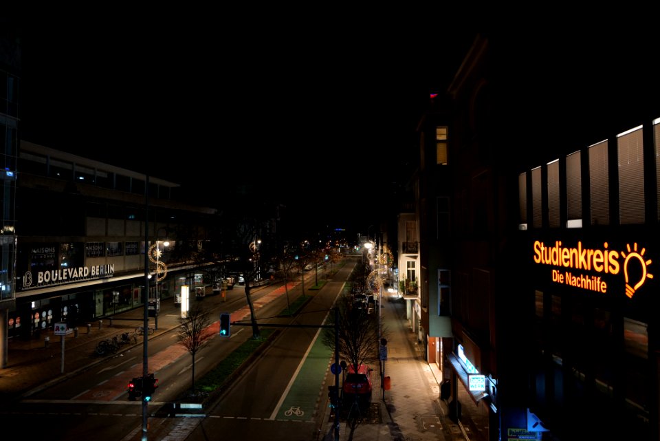 Schloßstraße Berlin-Steglitz from Joachim-Tiburtius-Brücke at night 2021-01-07 04