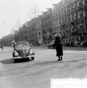 Serie vrouwelijke politie Amsterdam, Bestanddeelnr 907-1376