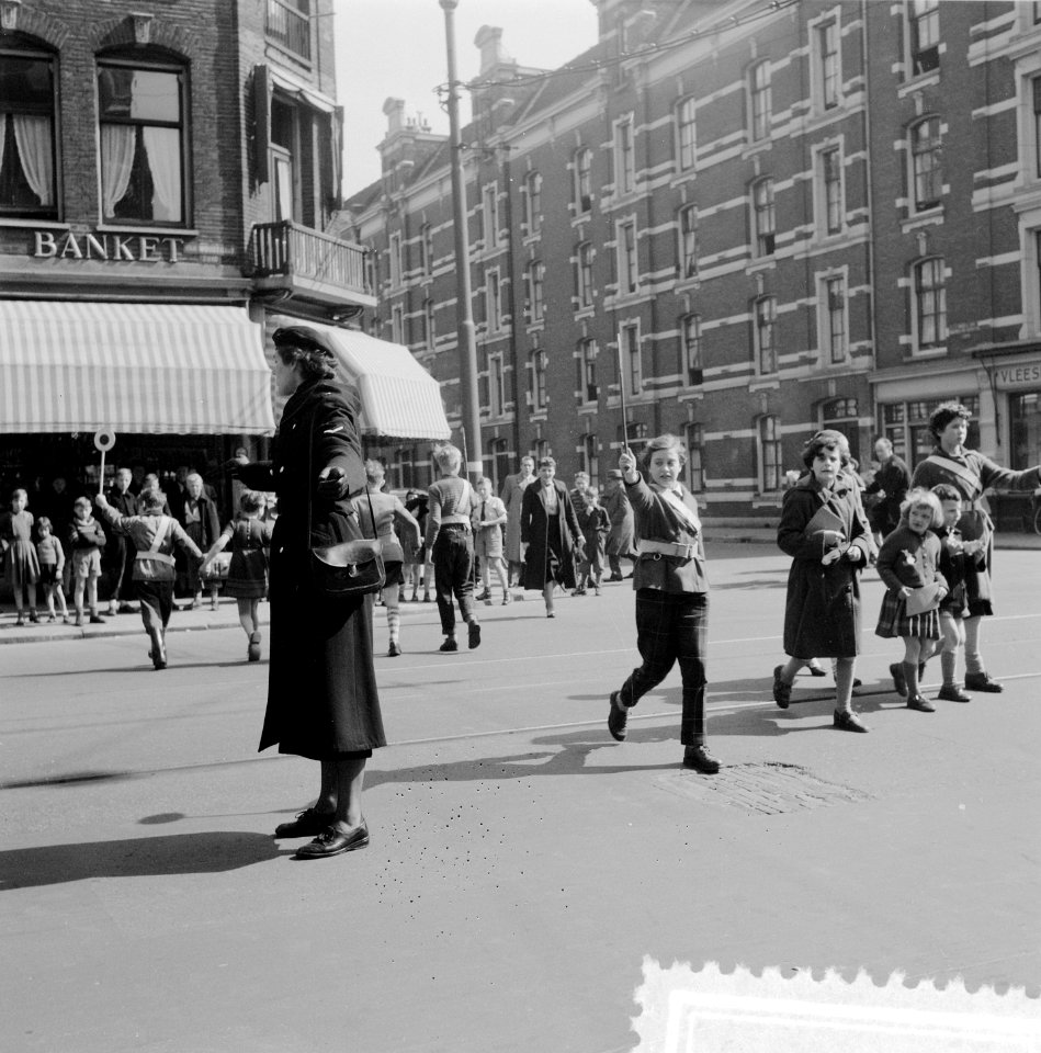 Serie vrouwelijke politie Amsterdam, Bestanddeelnr 907-1377