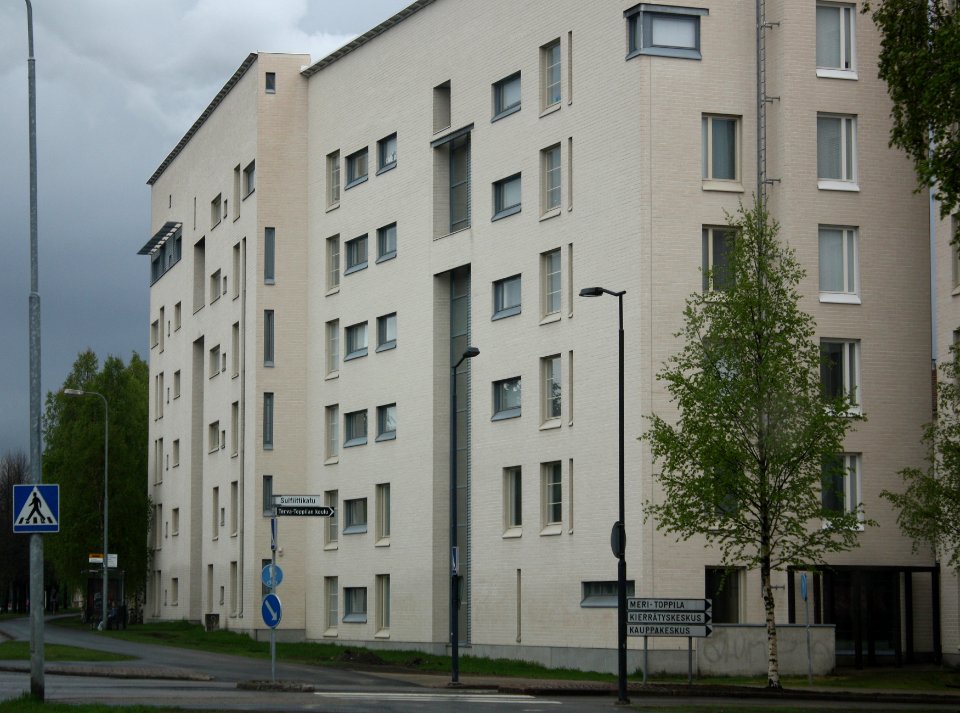 Sellukatu 1 Oulu 20110528
