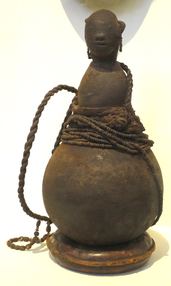 Shaman's stoppered gourd vessel, Mbugu people, Honolulu Museum of Art