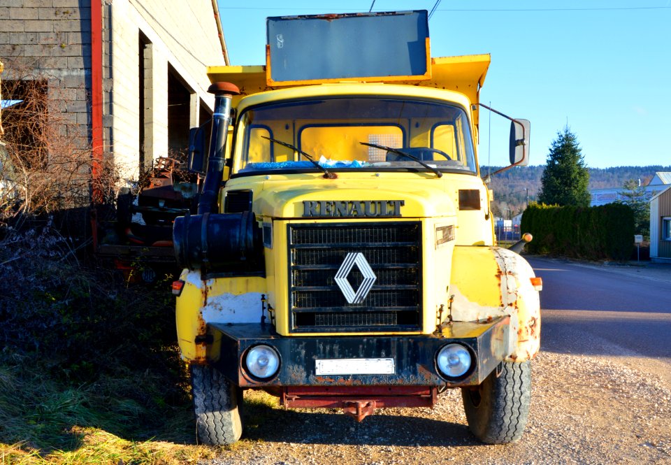 Renault truck GBH 280. Model 1980. Spielvogel 03